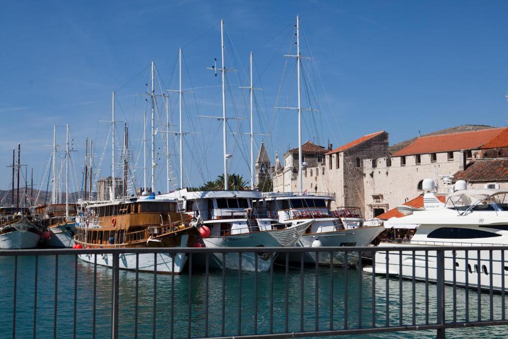 Villa Donna Trogir Exterior photo