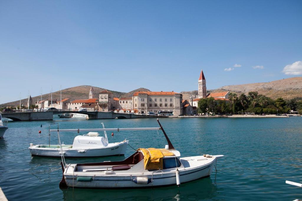 Villa Donna Trogir Exterior photo